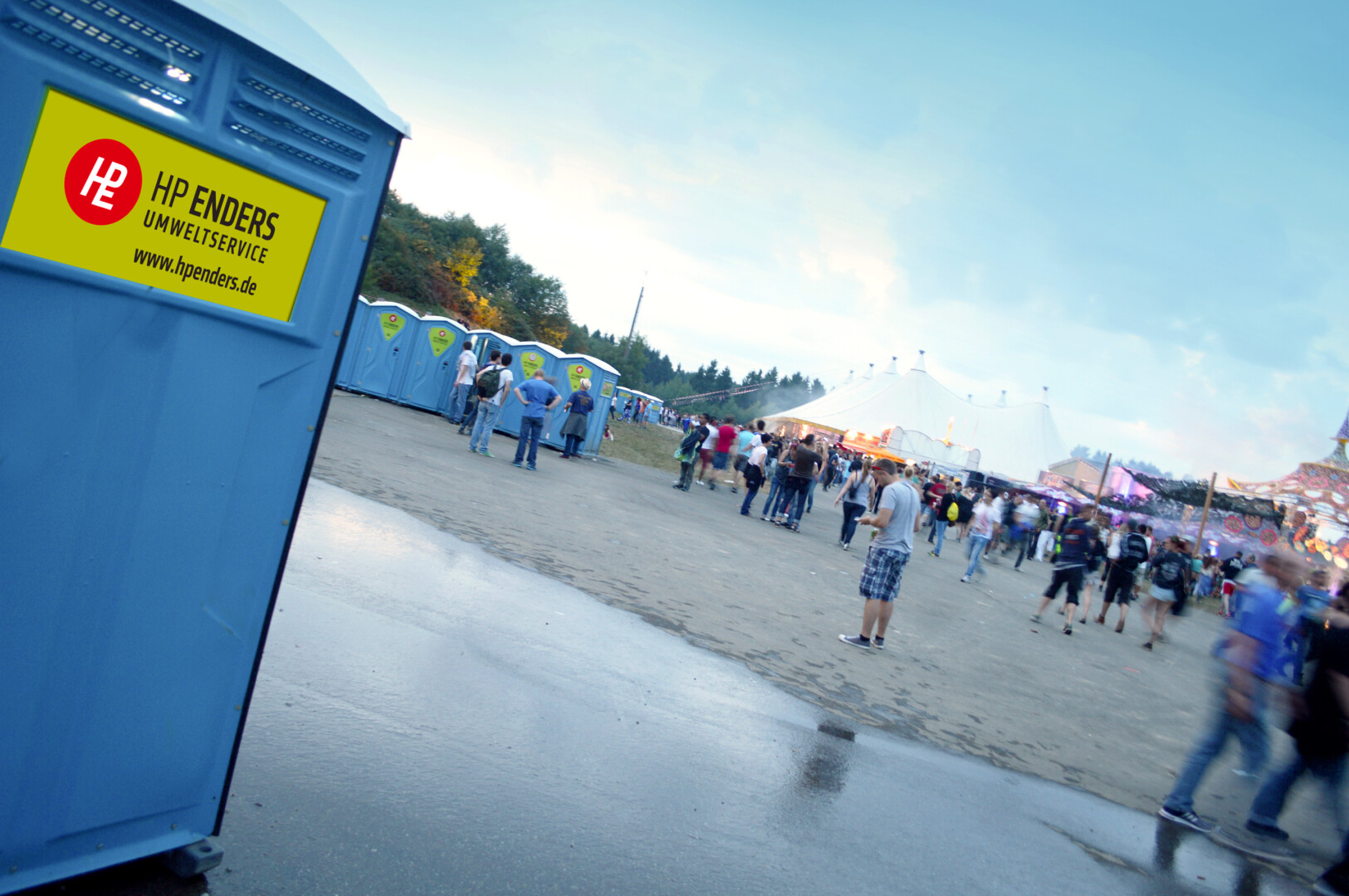 mobile Toilette auf einem Festival